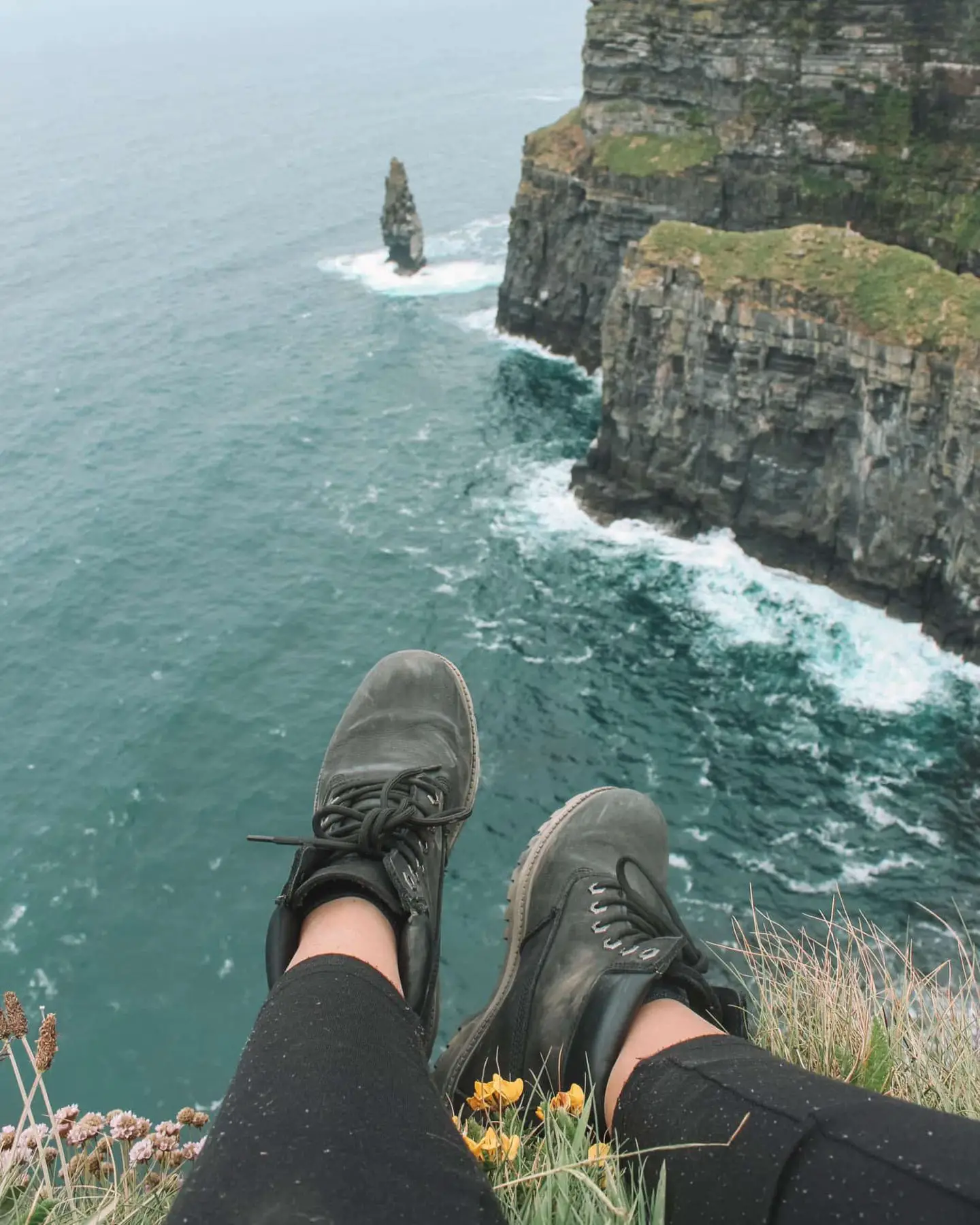 viewpoint of the cliffs of moher