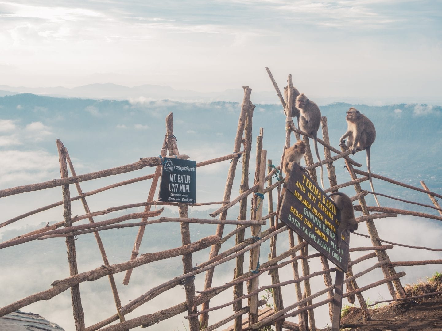 hiking mt batur