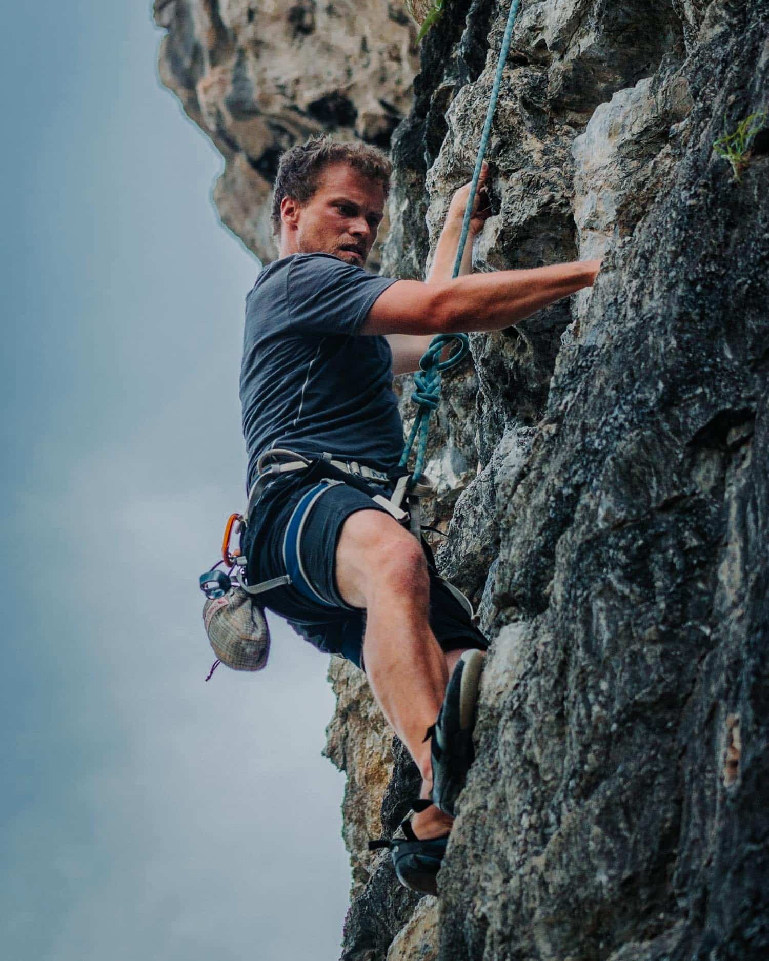 rock climbing in railay thailand