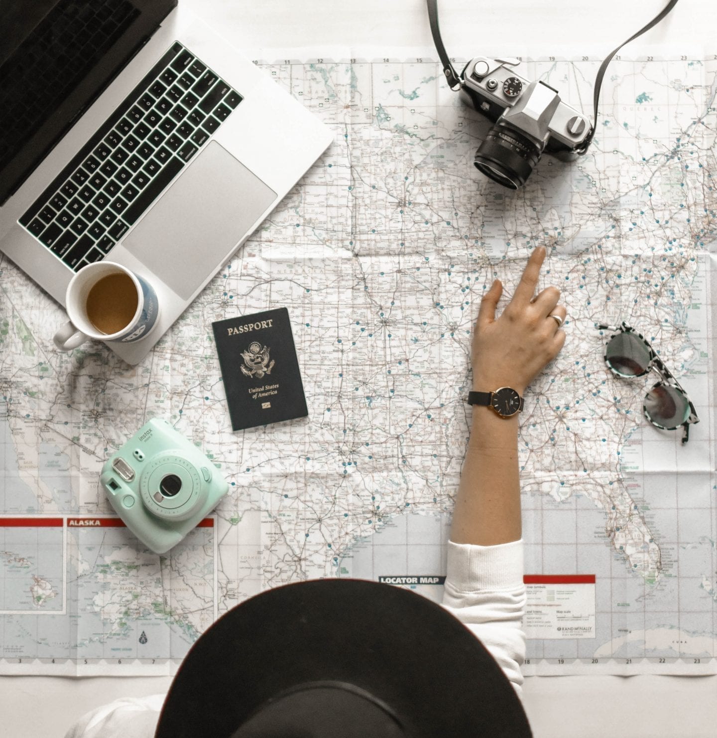 Vietnam Packing List: How To Pack For Your Trip Like a Pro | Wanderlust Movement | #vietnam #packinglists #backpacking #southeastasia #traveltips