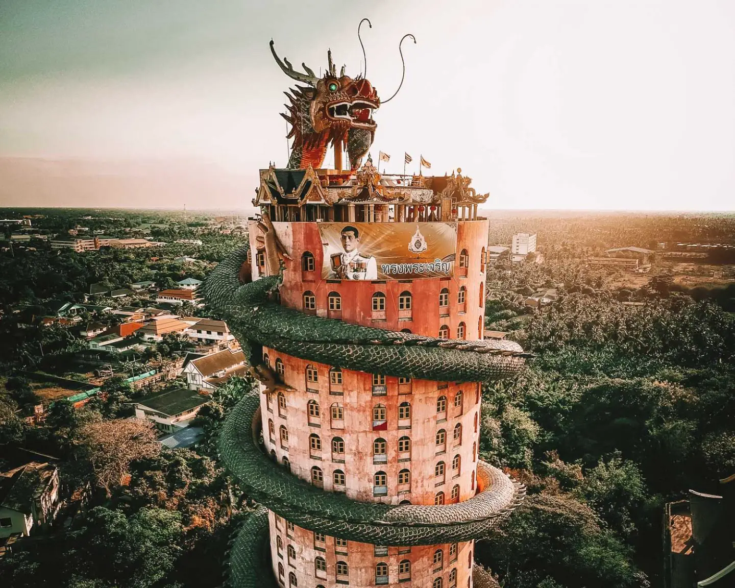 bangkok dragon temple