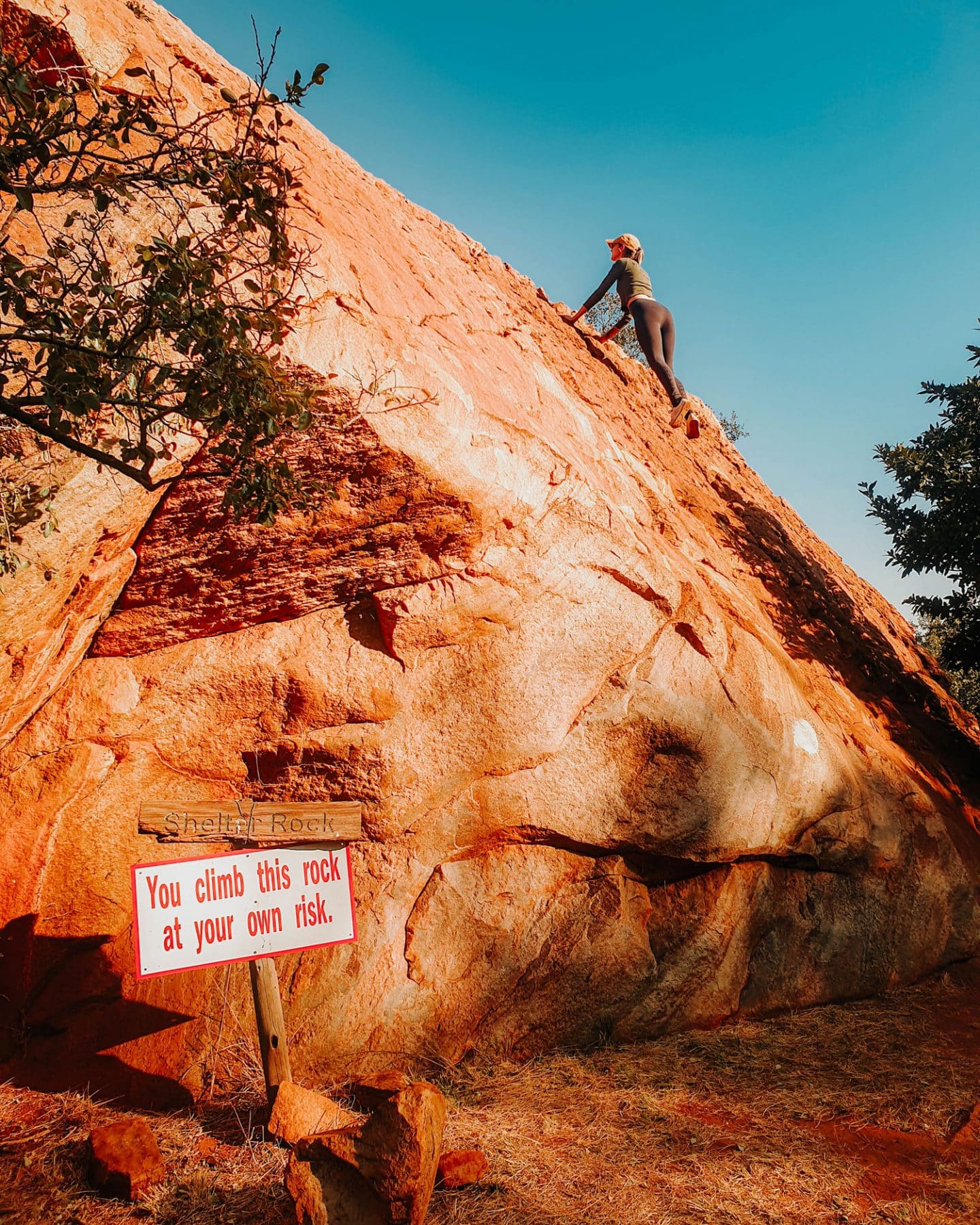 shelter rock hike in magaliesberg