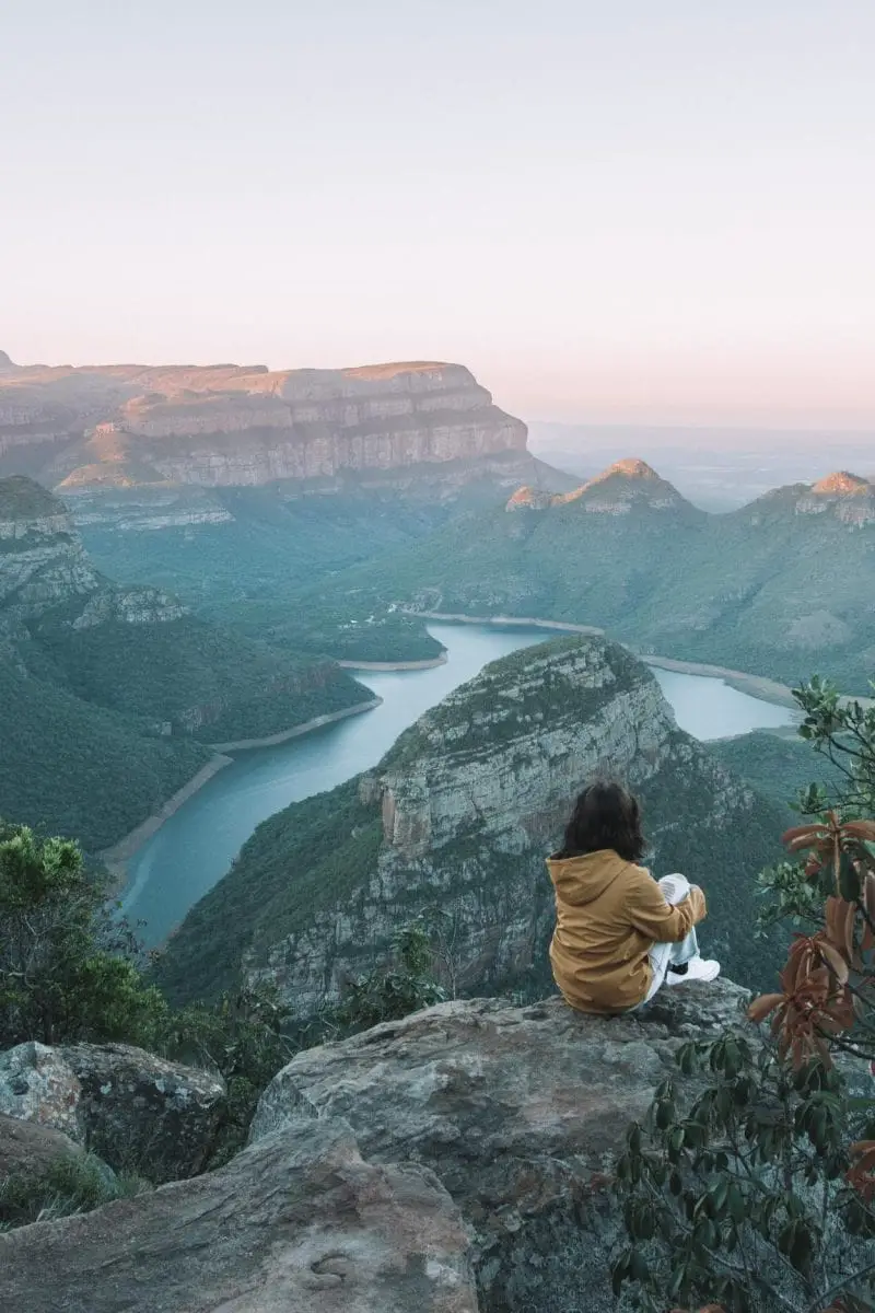 girl at blyde river canyon