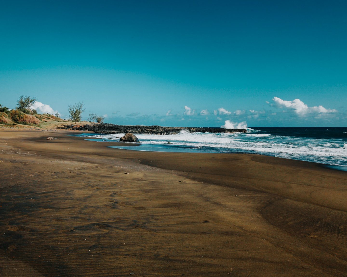 Plage de l’Étang-Salé  reunion island