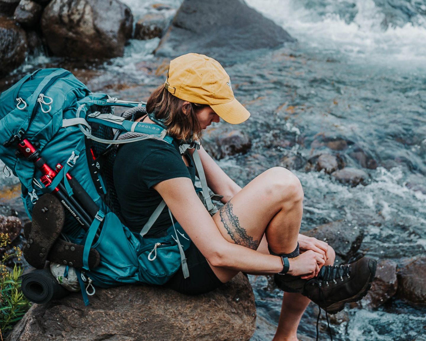 girl hiking in the drakensberg