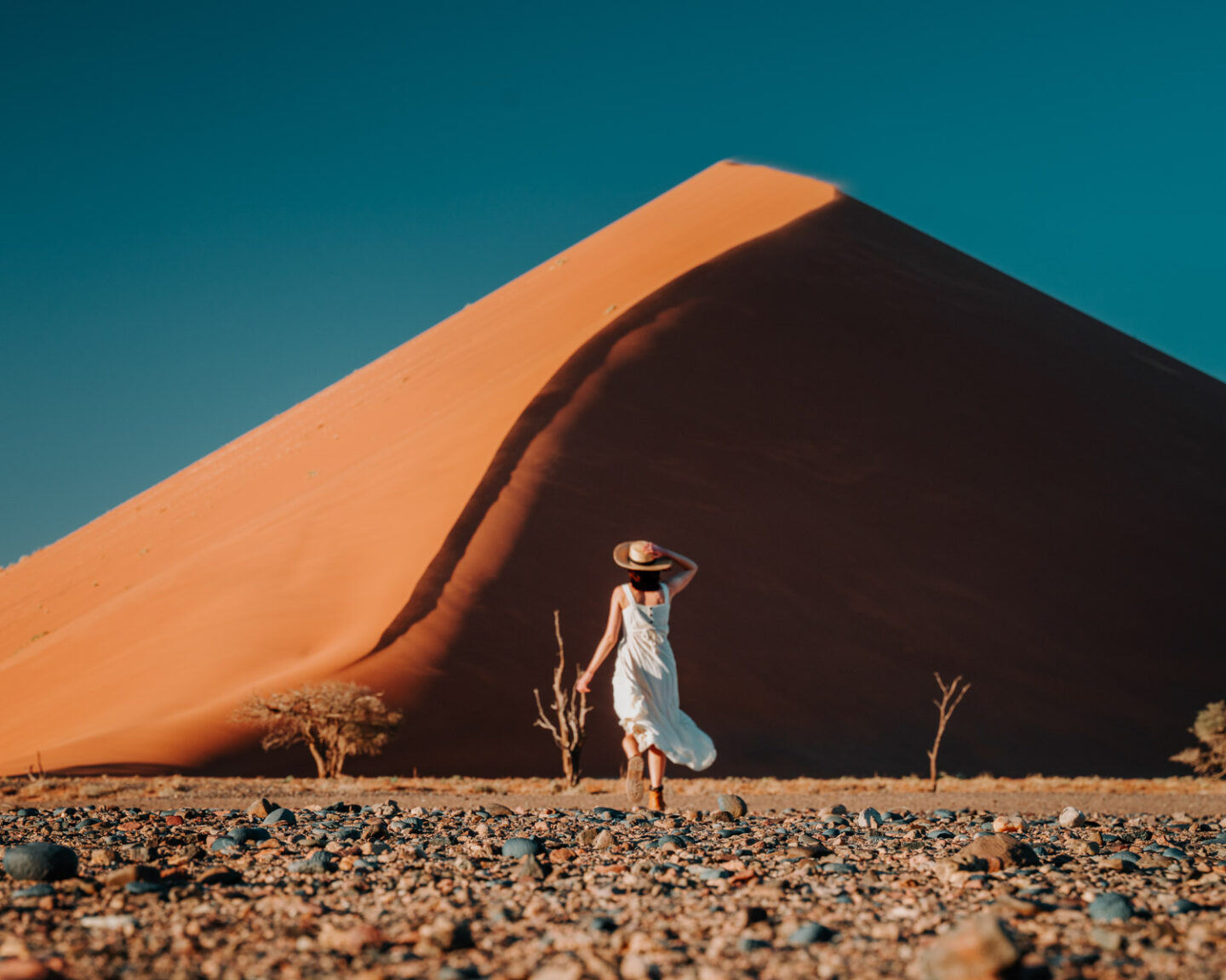 girl in sossusvlei