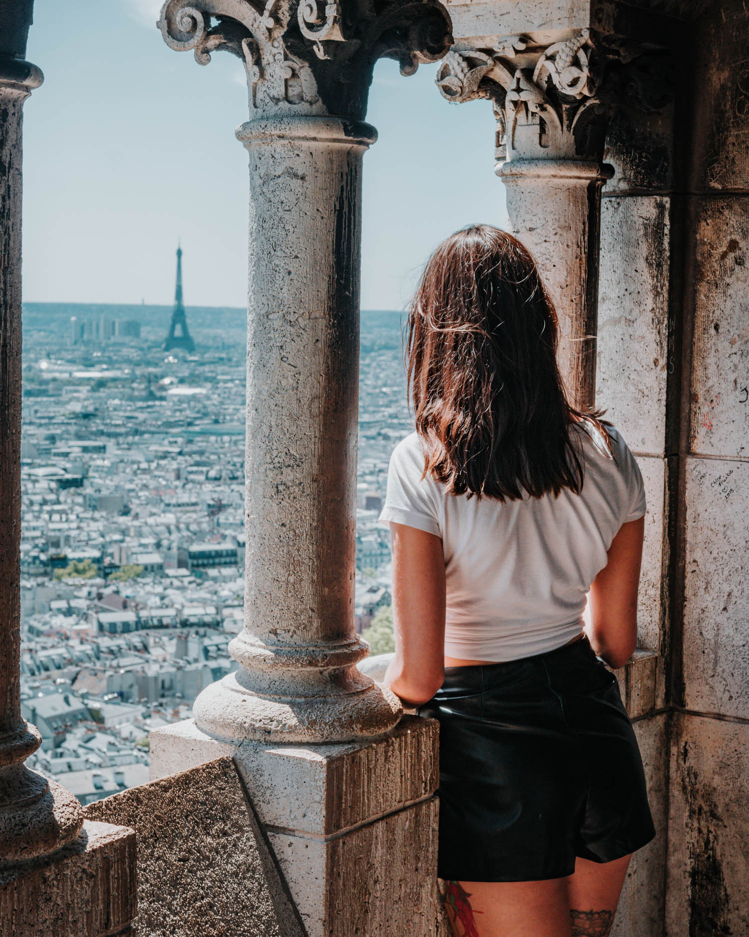 view point of paris with the eiffel tower