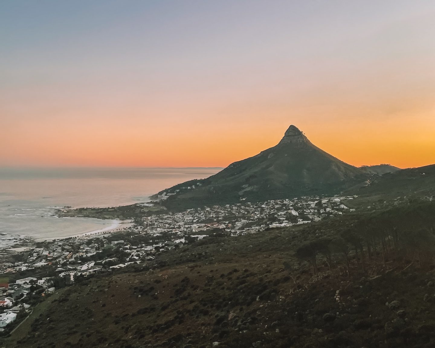 sunrise at the start of the kasteelpoort hike